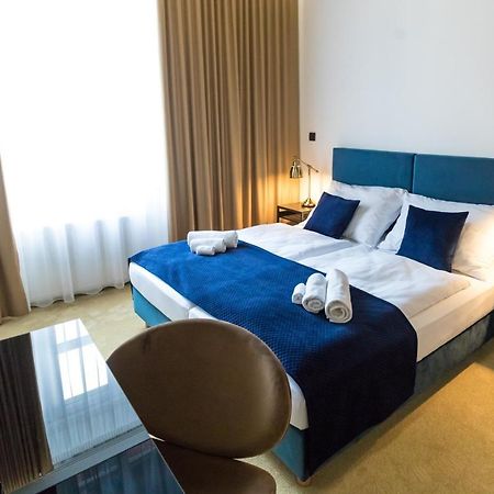 Apart Hotel Golden Apartments Кошице Екстер'єр фото