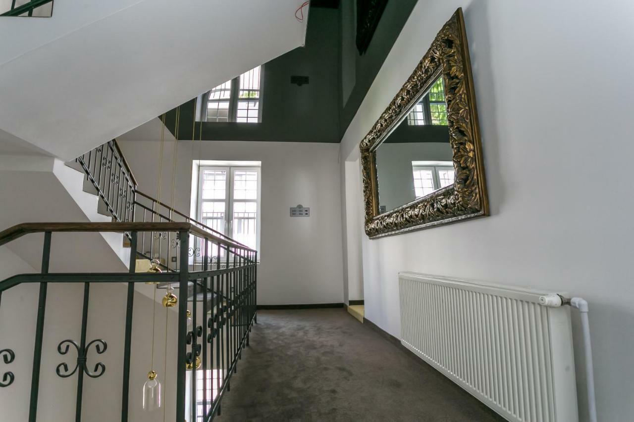 Apart Hotel Golden Apartments Кошице Екстер'єр фото