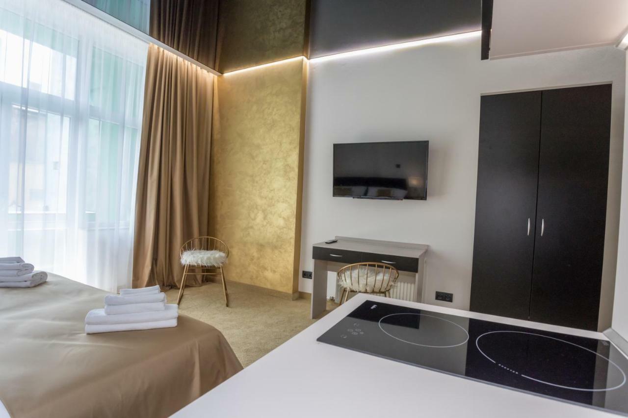 Apart Hotel Golden Apartments Кошице Екстер'єр фото