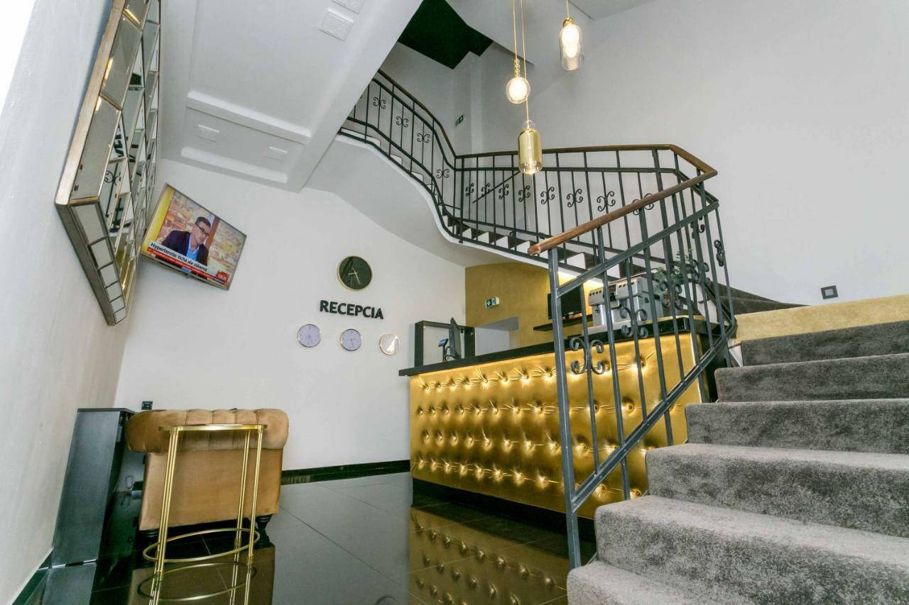 Apart Hotel Golden Apartments Кошице Екстер'єр фото