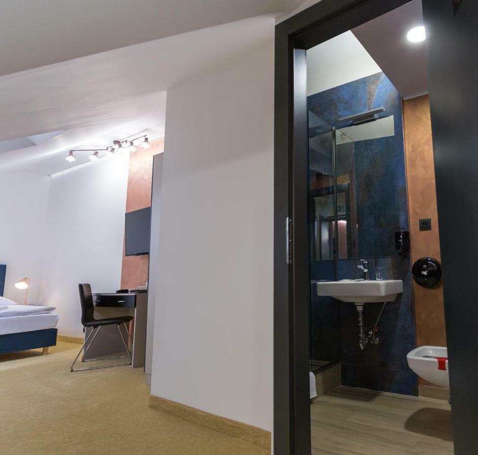 Apart Hotel Golden Apartments Кошице Екстер'єр фото