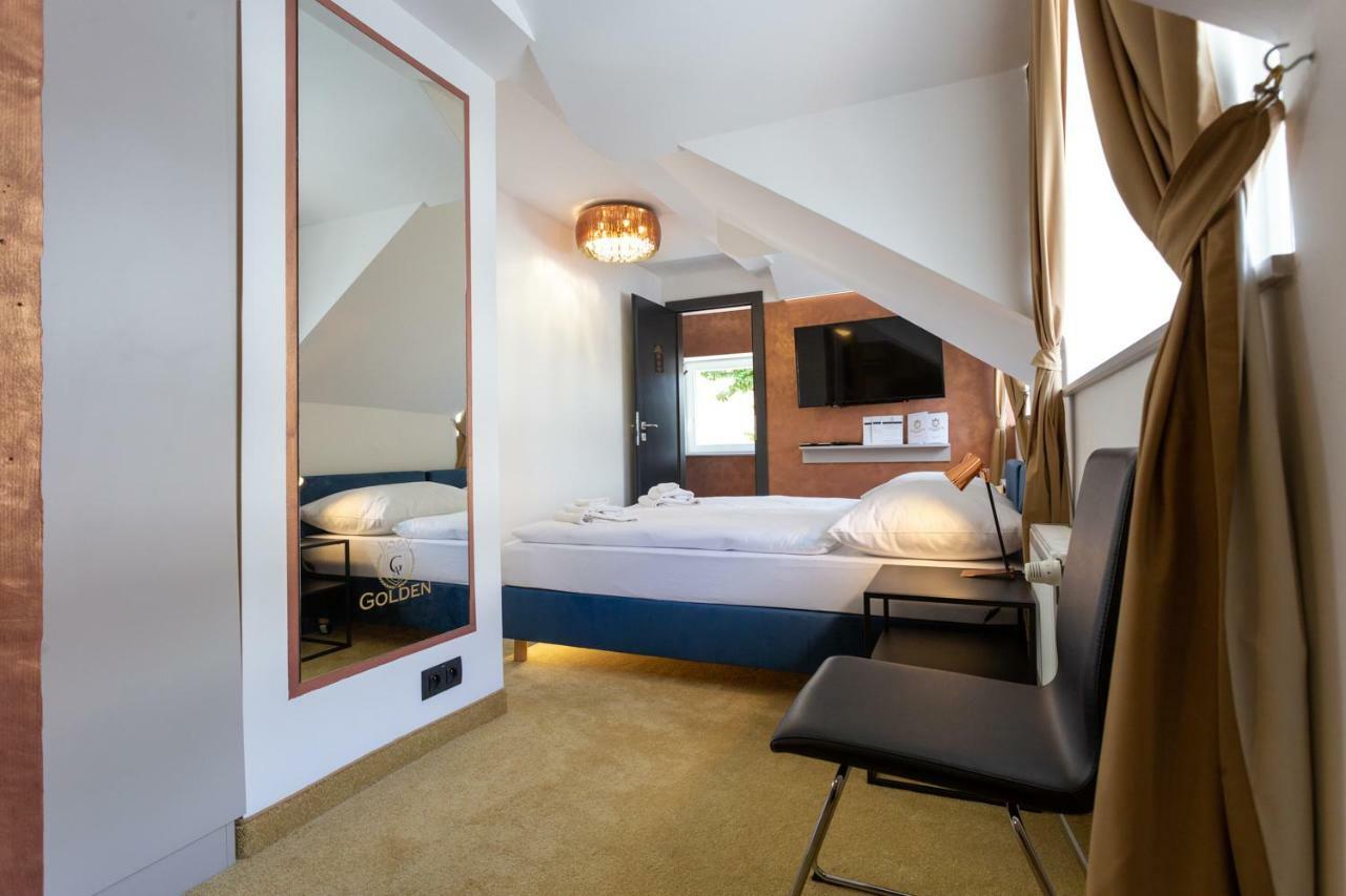 Apart Hotel Golden Apartments Кошице Екстер'єр фото