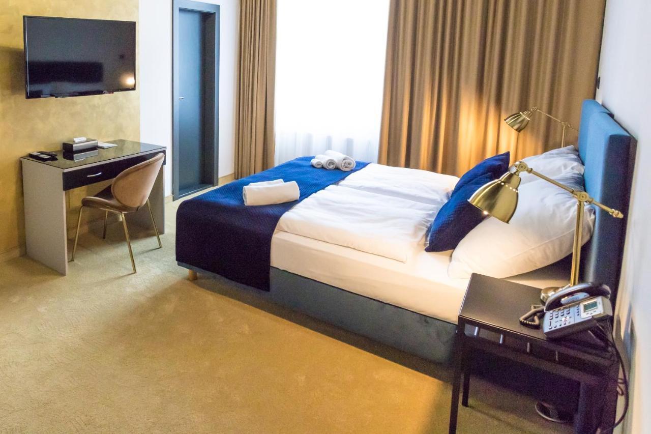 Apart Hotel Golden Apartments Кошице Екстер'єр фото
