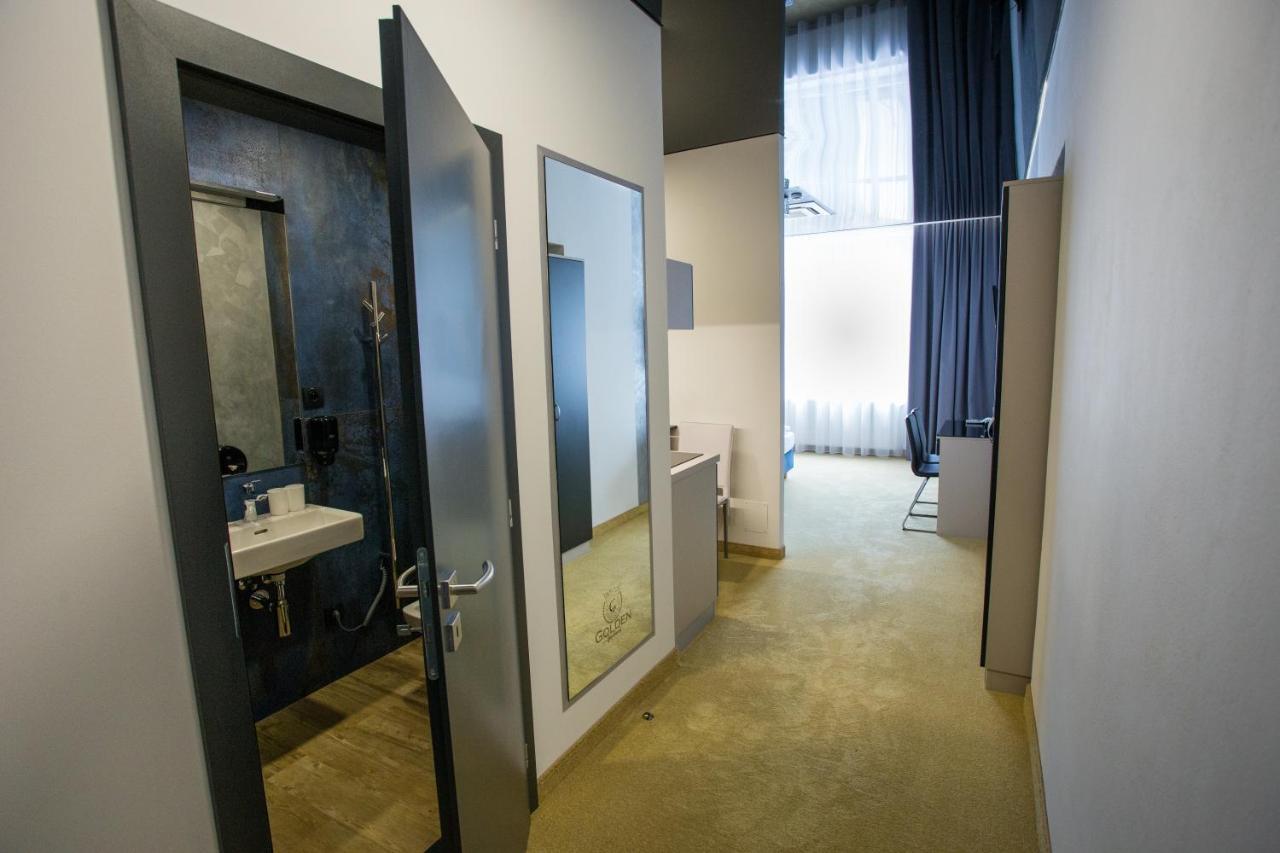 Apart Hotel Golden Apartments Кошице Екстер'єр фото